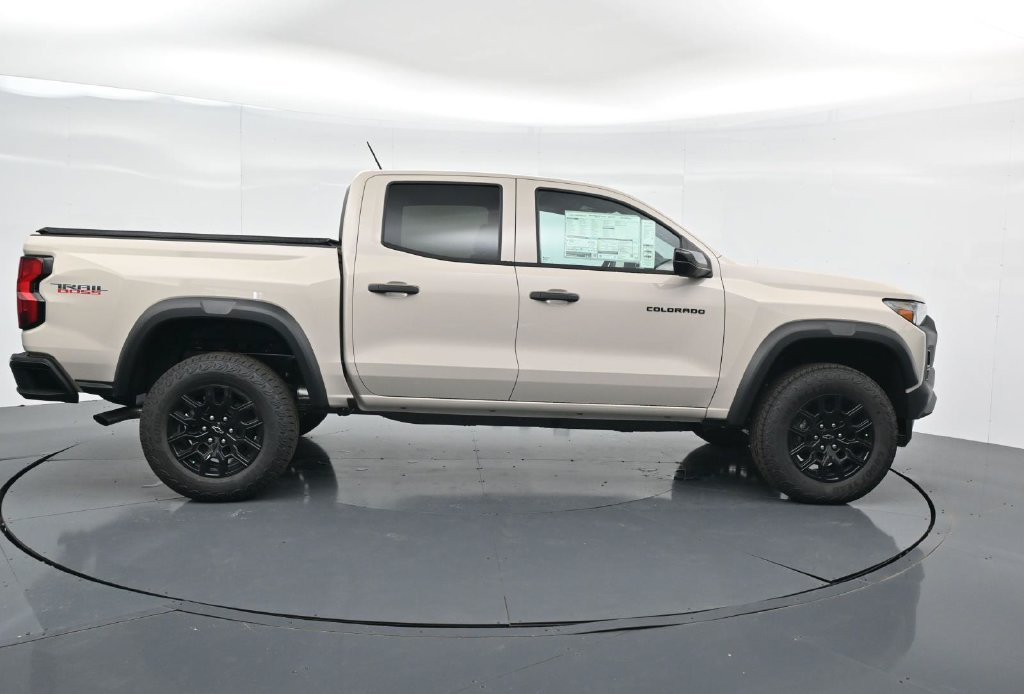 New 2026 Chevrolet Colorado Trail Boss AWD/4WD image 8
