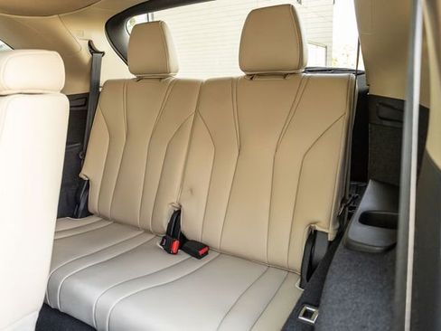 Used 2024 Acura MDX SH-AWD w/ Technology Package image 14