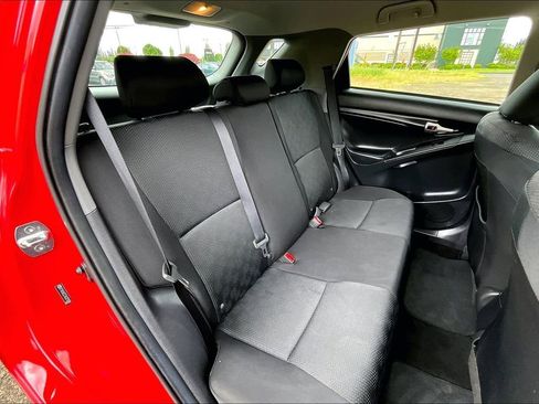 Used 2010 Toyota Matrix FWD image 20