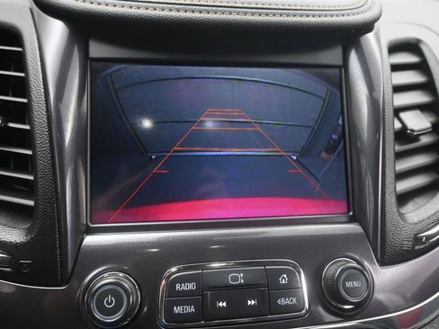 Used 2015 Chevrolet Impala LTZ FWD image 15