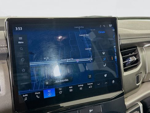 Used 2024 Ford Expedition XLT image 22