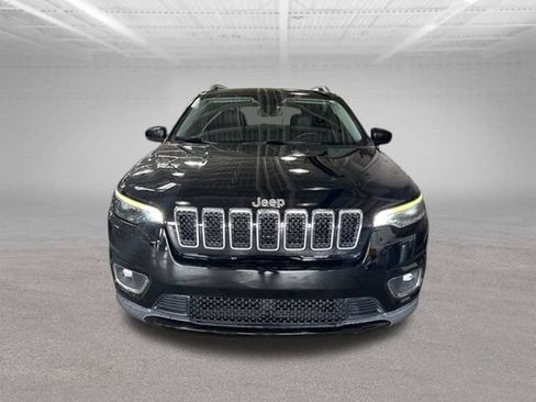 Used 2019 Jeep Cherokee Limited AWD/4WD image 2