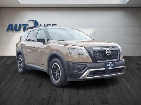 Used 2023 Nissan Pathfinder Rock Creek image 6