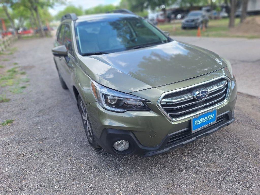 Used 2018 Subaru Outback 2.5i Limited AWD/4WD image 4