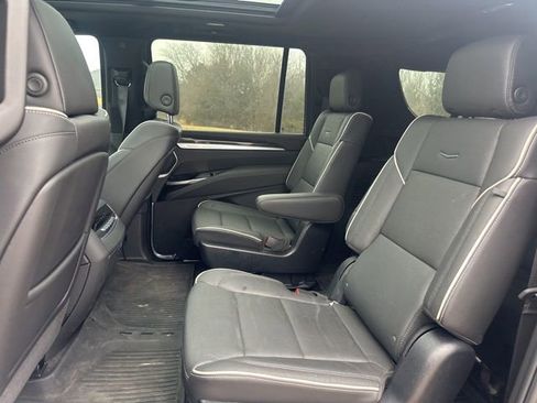 Certified 2025 Cadillac Escalade ESV Premium Luxury w/ LPO, Floor Liner Package image 13