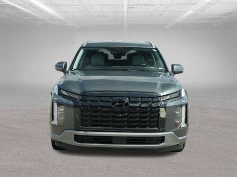 Used 2025 Hyundai Palisade SEL FWD image 2