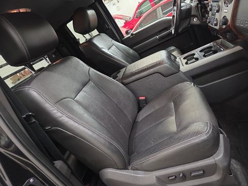 Used 2015 Ford F350 Lariat w/ Chrome Package image 43