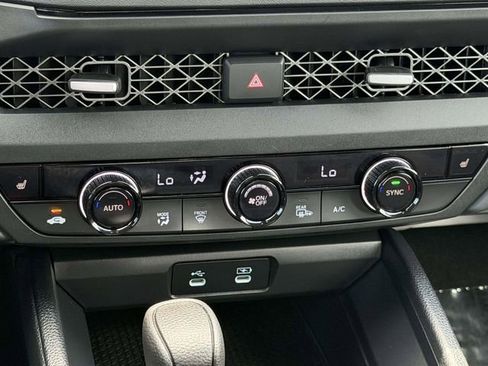 Certified 2025 Honda Accord SE image 11