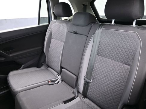 Used 2021 Volkswagen Tiguan S image 28