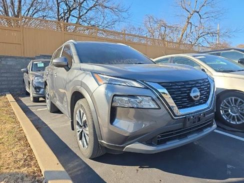 Certified 2023 Nissan Rogue SV w/ SV Premium B Package image 3