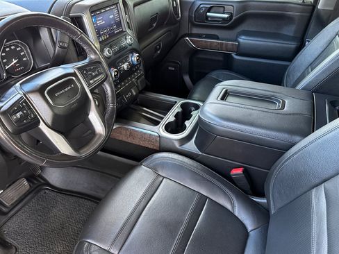 Used 2022 GMC Sierra 2500 Denali w/ Denali Ultimate Package image 11