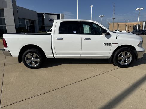 Used 2017 RAM 1500 Big Horn AWD/4WD image 3