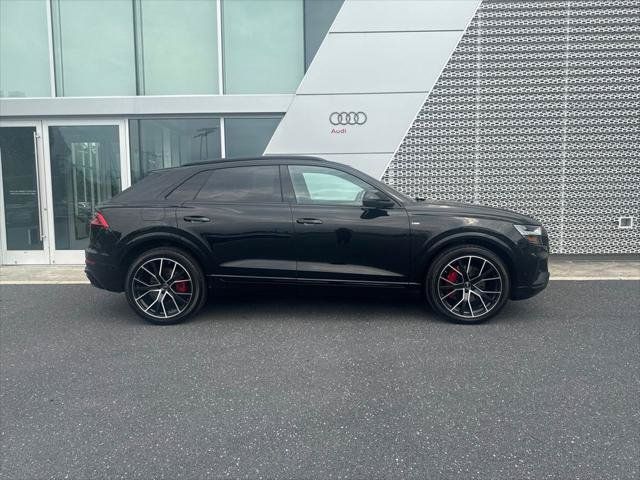 Used 2022 Audi Q8 Prestige AWD/4WD image 2