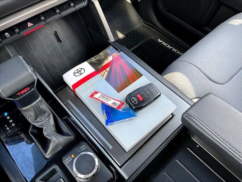 Used 2024 Toyota Sequoia SR5 image 32