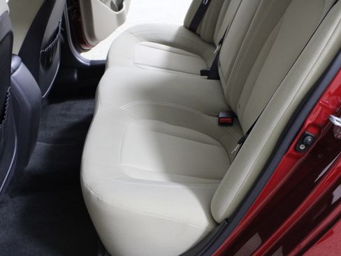 Used 2011 Kia Optima LX image 9