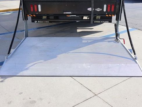 Used 2024 Ford E-450 and Econoline 450 Super Duty w/ Power Windows & Locks Group RWD image 9