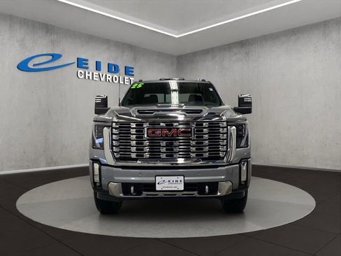 Used 2025 GMC Sierra 3500 Denali w/ Denali Reserve Package image 7