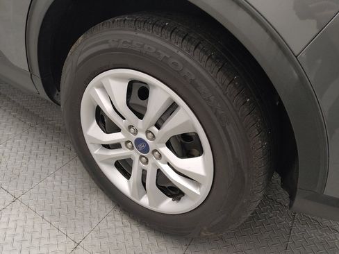 Used 2021 Ford Escape S image 31