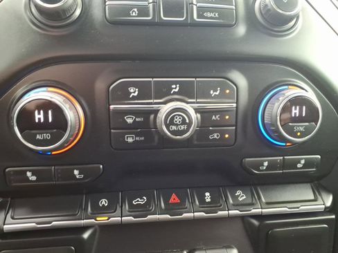 Used 2021 Chevrolet Silverado 1500 LT w/ Z71 Off-Road Package image 24