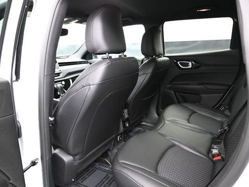 New 2026 Jeep Compass Latitude image 23