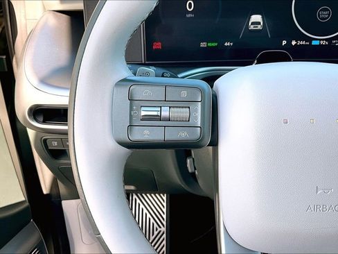 Used 2026 Hyundai Ioniq 9 Calligraphy AWD/4WD image 18