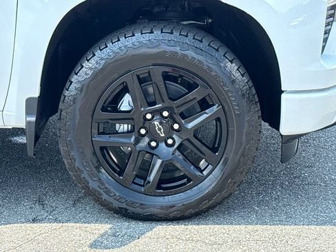Used 2026 Chevrolet Silverado 1500 RST w/ RST Select Package RWD image 12