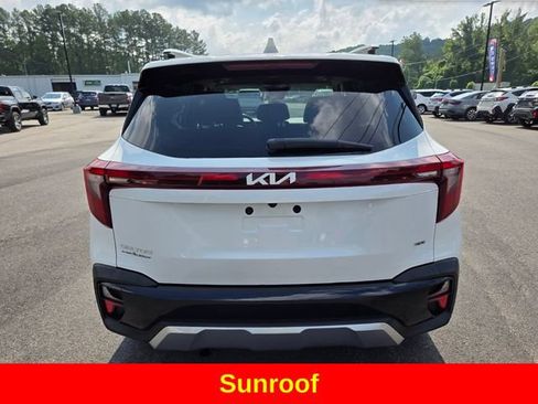 Used 2024 Kia Seltos SX w/ SX Sunroof Package AWD/4WD image 8