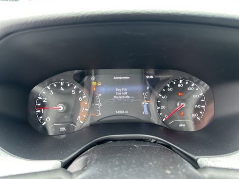 Used 2022 Jeep Compass Latitude image 10