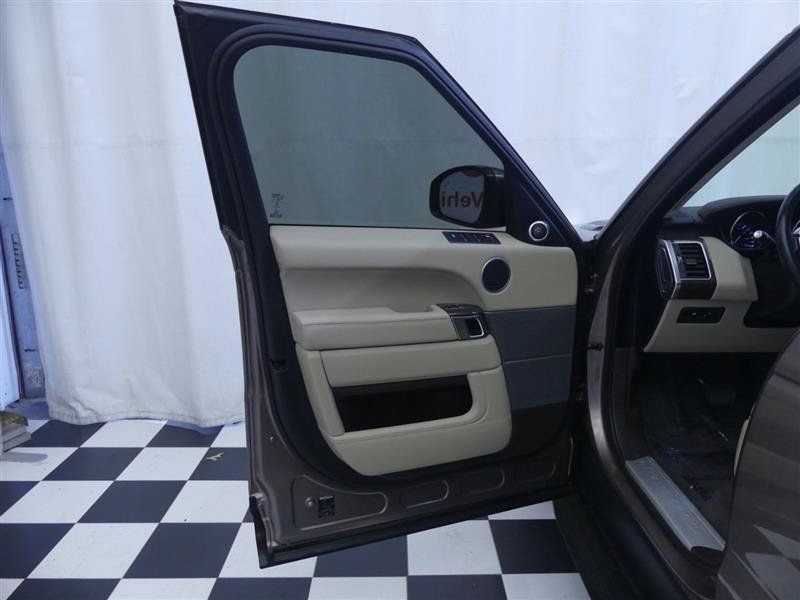 Used 2015 Land Rover Range Rover Sport HSE AWD/4WD image 21