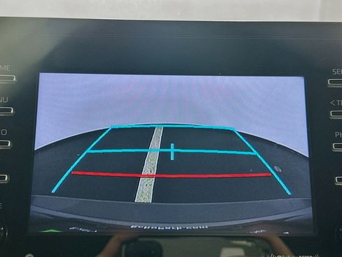 Used 2024 Toyota Camry SE image 22