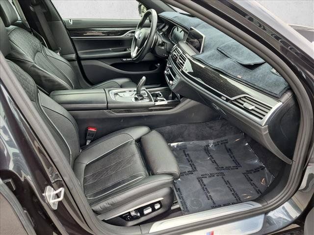 Used 2016 BMW 740i RWD image 22