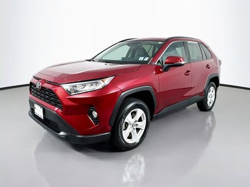 Used 2021 Toyota RAV4 XLE w/ Convenience Package AWD/4WD image 1