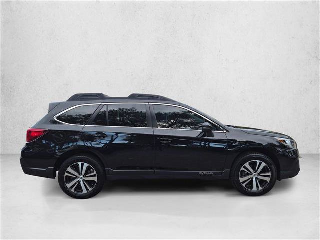 Used 2019 Subaru Outback 2.5i Limited AWD/4WD image 4