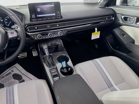 Used 2025 Honda Civic Sport image 36