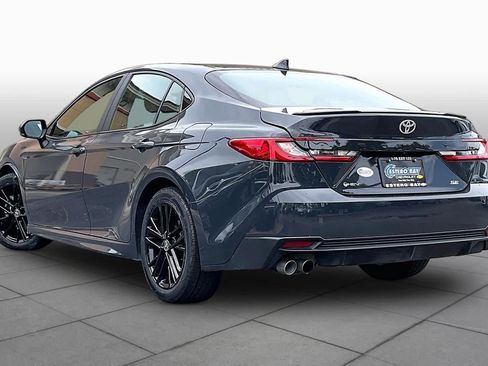 Used 2025 Toyota Camry SE w/ Convenience Package FWD image 12