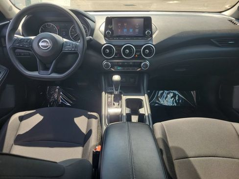 Certified 2025 Nissan Sentra S FWD image 10
