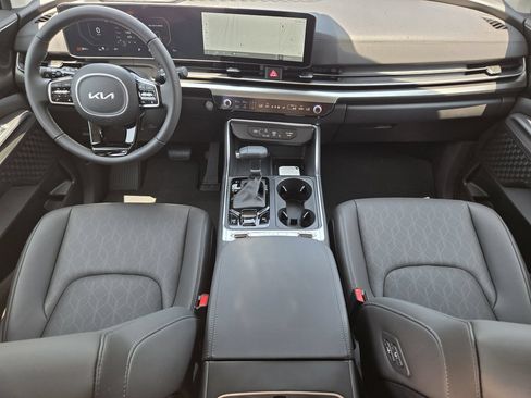 New 2026 Kia Carnival SX w/ SX Dark Edition Package FWD image 19