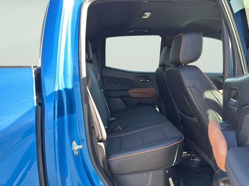 Used 2023 GMC Canyon AT4 AWD/4WD image 13