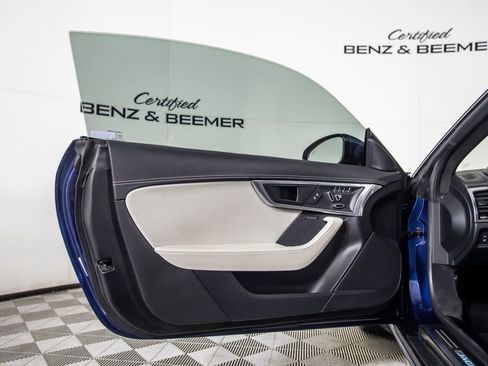 Used 2023 Jaguar F-TYPE Coupe image 13
