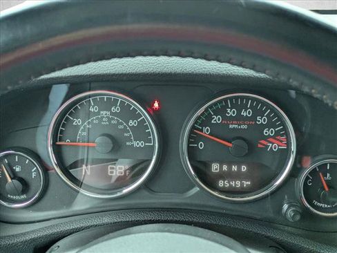 Used 2016 Jeep Wrangler Unlimited Rubicon AWD/4WD image 11