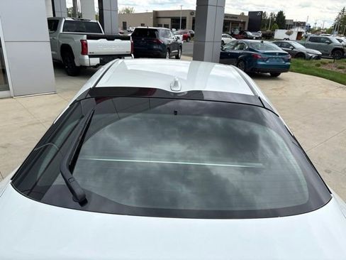 Used 2021 Toyota Prius FWD image 25