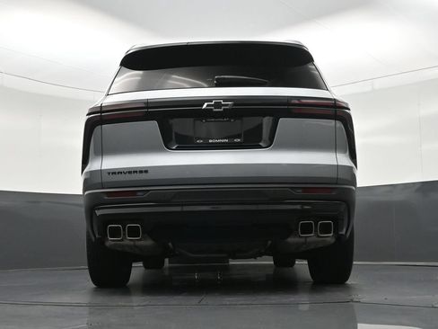 Used 2025 Chevrolet Traverse LT w/ Midnight/Sport Edition FWD image 28