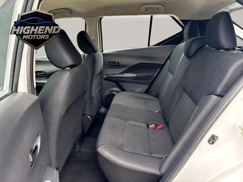 Used 2024 Nissan Kicks S image 15