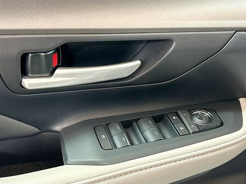 New 2026 Toyota Grand Highlander FWD image 15