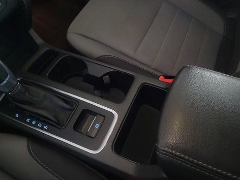 Used 2017 Ford Escape S FWD image 26
