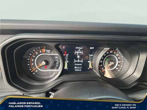 Used 2025 Jeep Gladiator Mojave w/ Safety Group AWD/4WD image 20