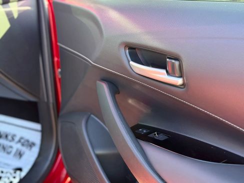 Used 2022 Toyota Corolla SE image 9