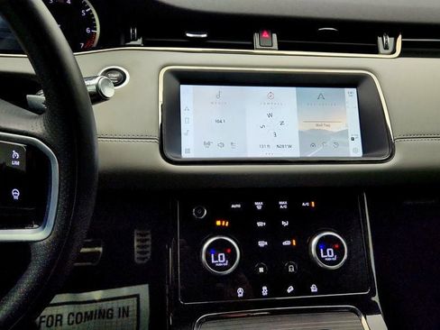 Used 2022 Land Rover Range Rover Evoque R-Dynamic S AWD/4WD image 16