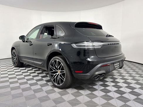 Certified 2023 Porsche Macan AWD/4WD image 3
