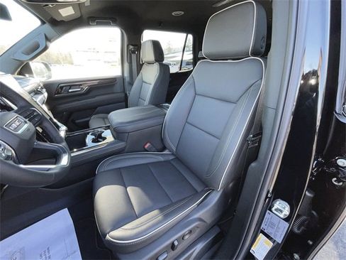 New 2026 GMC Yukon Elevation image 19